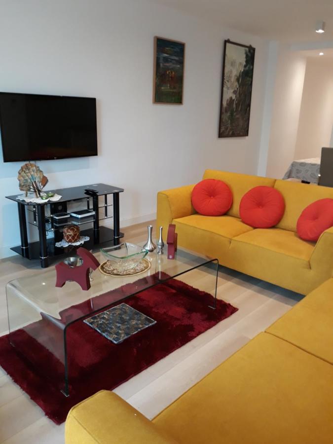 Canovas By The Bull Ring Malaga Bagian luar foto